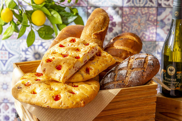 「ブレッドステーション」<期間:2026年3月12日~5月14日>【美しい海と太陽が育んだ“南イタリアの美食”を心ゆくまで堪能!ヒルトン名古屋で「スプリングランチ&ディナービュッフェ」開催!】