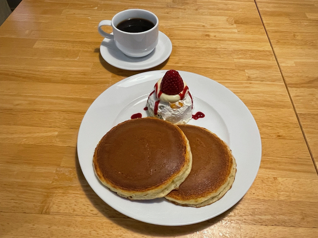 【ホットケーキパーラーフルフル赤坂店】ホットケーキにはコーヒーもいいし、ミックスジュースも人気だそうです