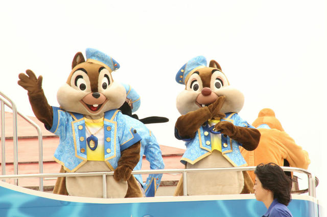 チップとデール - We are One 豊見城パレード