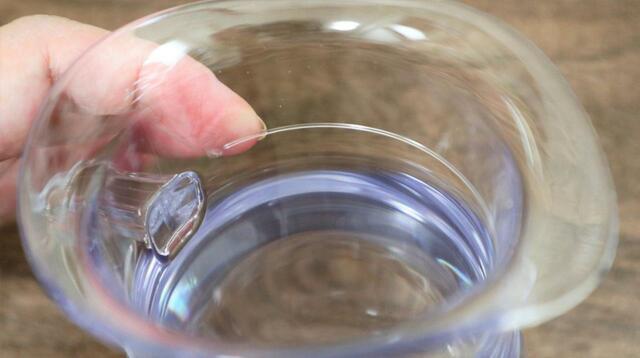 【プラキラ デカンタ250ml】容量の目安になるガイド線があります