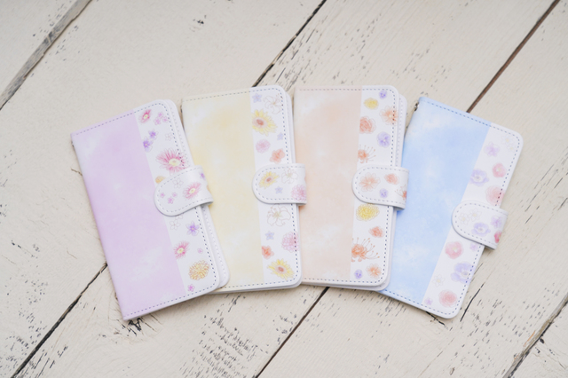 春組・夏組・秋組・冬組をイメージしたカラー＆花をデザイン♪　手帳型スマートフォンケース（ムービック）