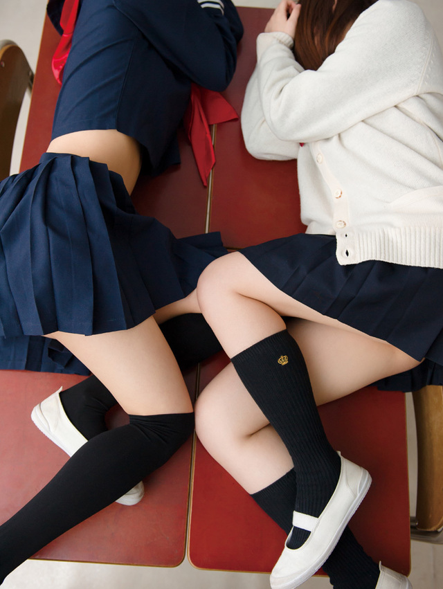 ゆりあ『ふたりふともも』