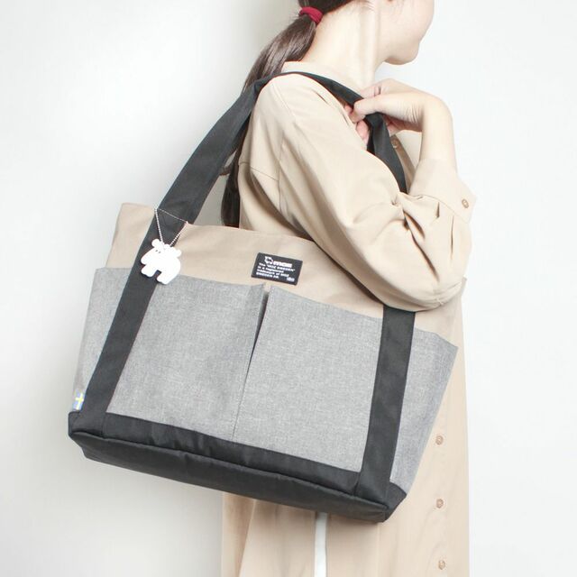 【mozのバッグ売上ランキング 4位】「大容量・軽量で肩掛けもしやすい!マザーズバッグにもオススメのトートバッグ」 8,250円（税込）