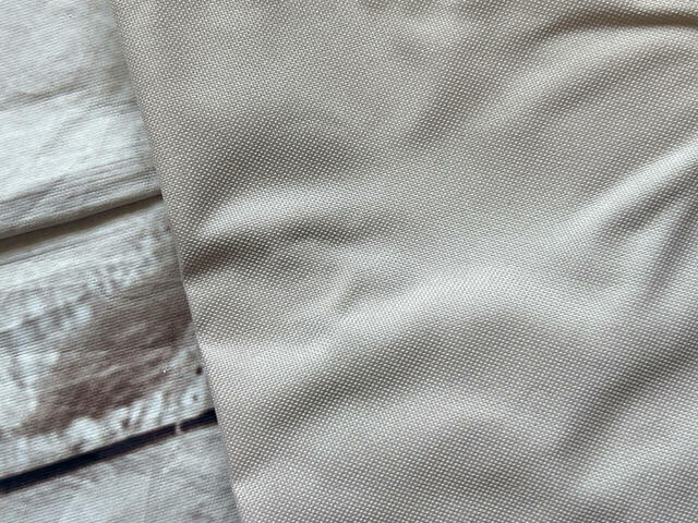 カラーは黄味の少ないベージュ。グレージュのようなカラーで大人っぽい！