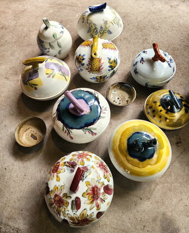 陶磁器文化センターに展示されていた陶器小物