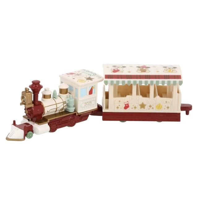 ディズニー・ビークル・コレクション 〈トミカ〉 2,800円|東京ディズニーリゾート「ディズニー・クリスマス」スペシャルグッズ|販売店舗:東京ディズニーランド「ディズニー&カンパニー」、東京ディズニーシー「エンポーリオ」|発売日:2025年11月10日(月)