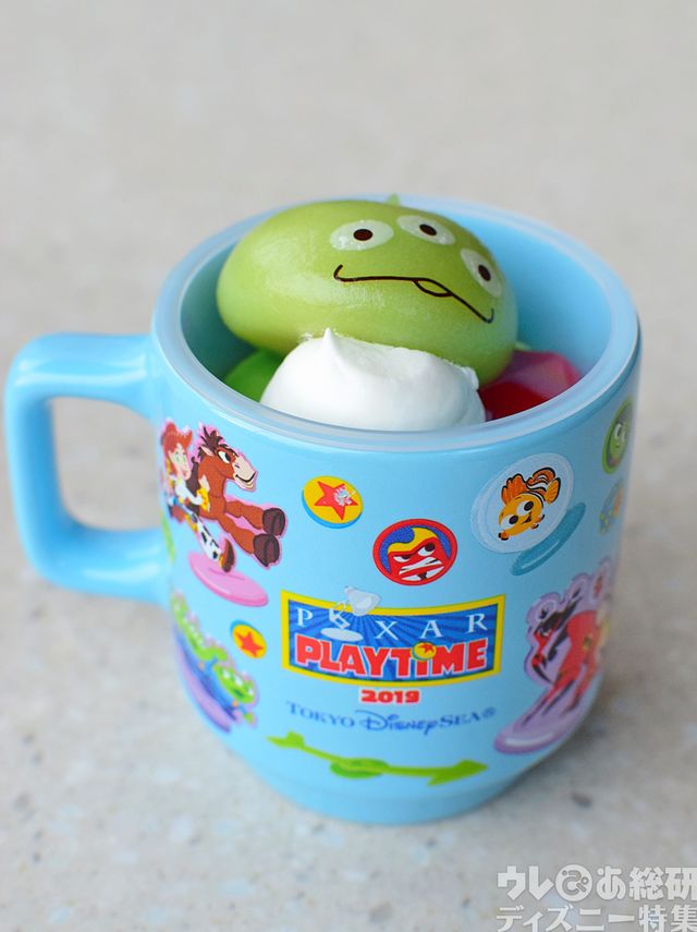 ピスタチオ＆バニラムース、スーベニアカップ付き