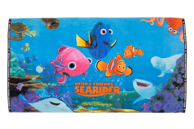 ワイドバスタオル 3,300円|縦約80×横約150cm|2017年4月24日(月)発売|エンポーリオ|東京ディズニーシー「ニモ&フレンズ・シーライダー」