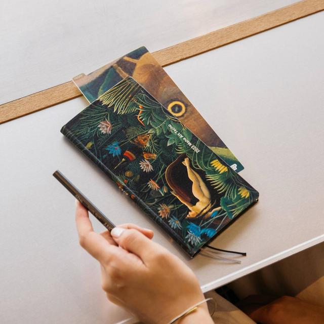 【ほぼ日手帳 2023】小説家・原田マハが手掛けた週間手帳『Maha Art Techo』