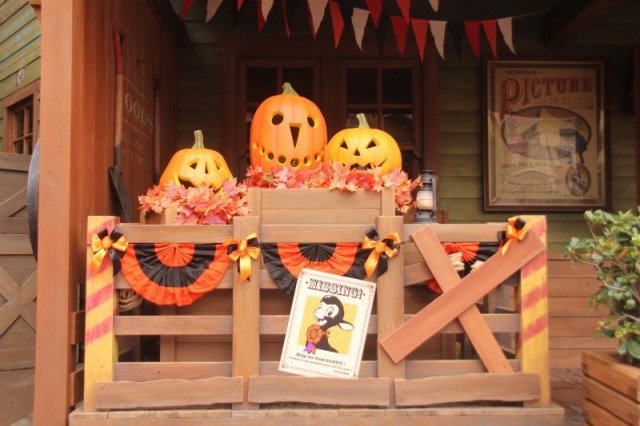 ウエスタンランド ハロウィーンデコレーション ダニーと一緒
