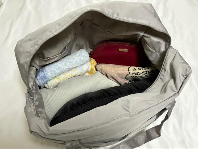 【3COINS 《3WAY》キャリーオン折りたたみバッグ】余裕で入りました！2〜3泊分の荷物も入りそうな大容量です