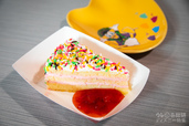 ストロベリークリームケーキ、スーベニアプレート付き ¥850