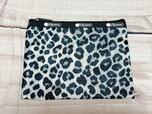 【付録：LeSportsac レオパード柄ポーチセット】サイズ：＜大＞（約）縦15×横20cm