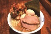 トッピングは“ドデカかき揚げ”! 人気の無化調ラーメン「阿闍梨」渋谷ラーメンビルに出店