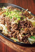馬肉の名店／美楽厨房 人会（江北）　桜肉の鉄板焼き 1200円