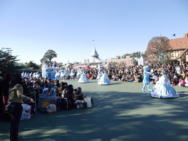 「フローズンファンタジー・グリーティング」　©Disney