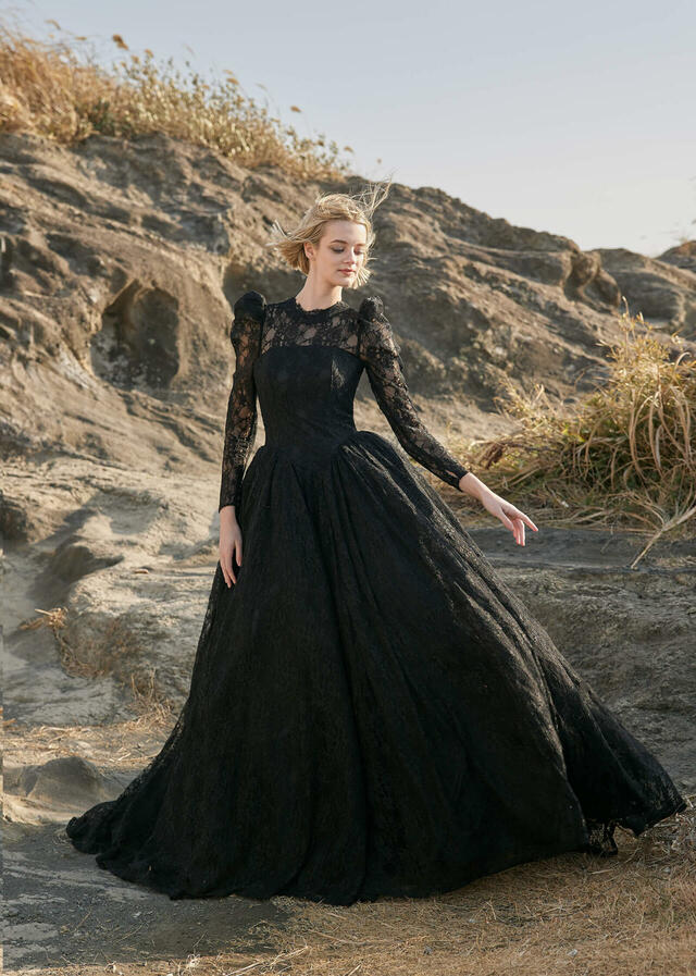 クラウディア｜「K.RANNE-クランネ-」新作ウェディングドレス｜KNE0042_Black