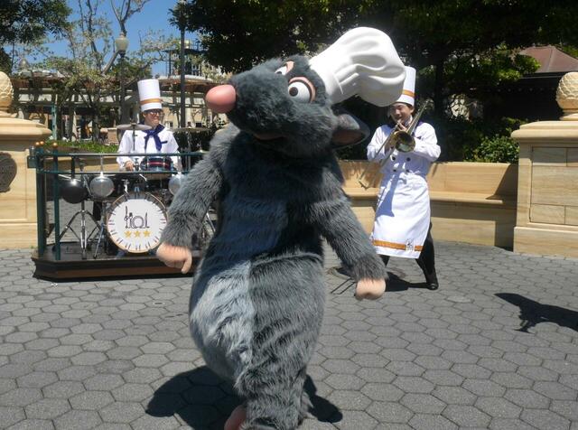 「東京ディズニーシー・フード＆ワイン・フェスティバル」ザ・グルーヴィー・ジャミン・シェフズ