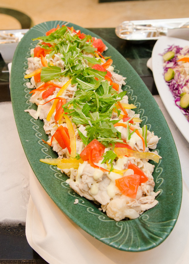 2016年“ディズニー・イースター”ランチブッフェ／ディナーブッフェ｜東京ディズニーランドホテル「シャーウッドガーデン・レストラン」