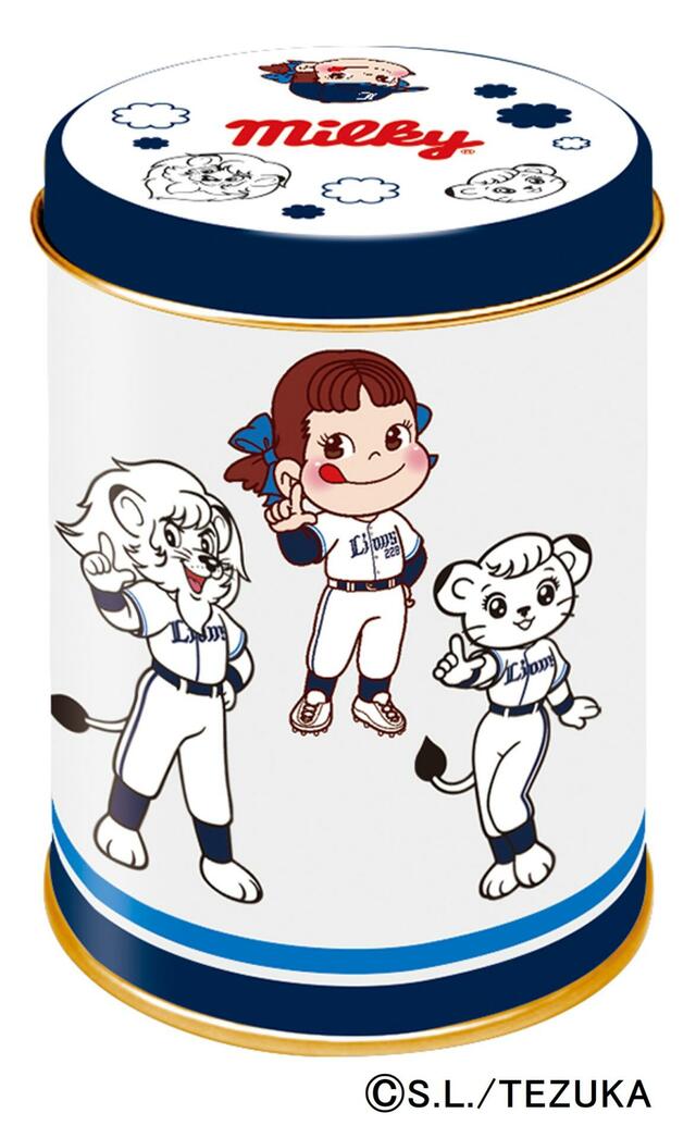 「ミルキー缶(みんなでLポーズ)表」<価格:880円(税込)>【“ペコちゃん×埼玉西武ライオンズ”の人気コラボが今年も実現! Lポーズをしているオリジナルデザイン商品が登場!】