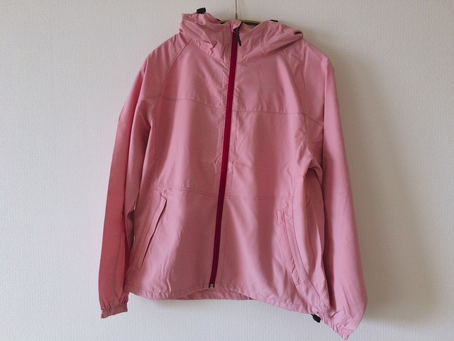 【ワークマンのシェルジャケット】カラフルなカラーが多いです