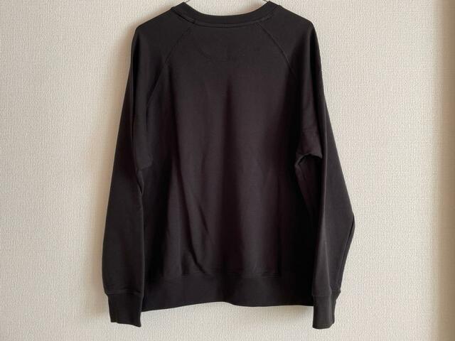 【ワークマン ストレッチライトラグランスウェット】背面もシンプルな無地になっています
