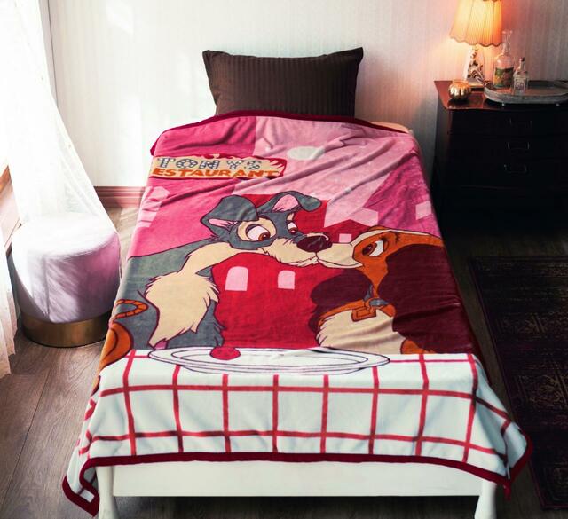 なめらかマイクロファイバー毛布(選べるキャラクター)|¥3,490 (税込)