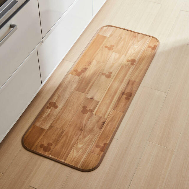 拭けるキッチンマット「ミッキーモチーフ」｜ ￥ 2,490～7,890 （税込）