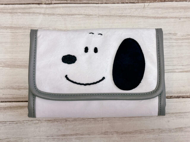 【ファッションセンターしまむら】ポーチ（PEANUTS）価格：1,089円（税込）