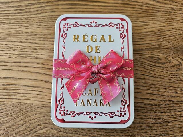 【カフェタナカのビジュー・ド・ビスキュイ プティ リオン】テレビでも取り上げられたレリーフ缶。今回は日本橋三越限定パッケージです