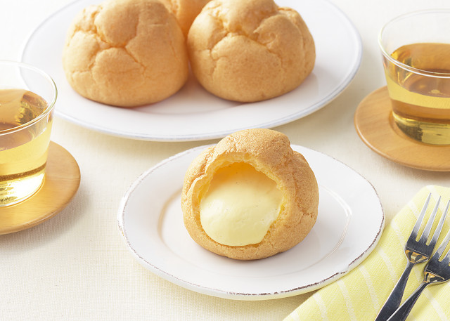 ジャンボシュークリーム(カスタード)