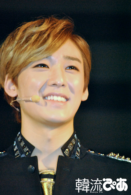 にこにこ笑顔のケビン(U-KISS)