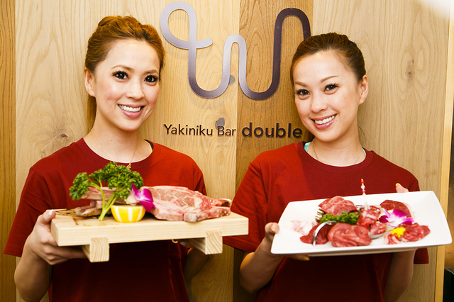 オーナーは美人双子姉妹