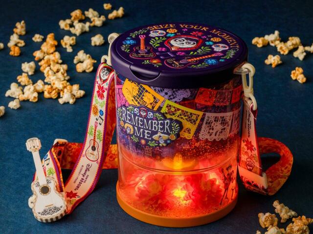 ポップコーン、バケット付き 3,800円｜東京ディズニーシー「ラソス・デ・ラ・ファミリア」フードスーベニア