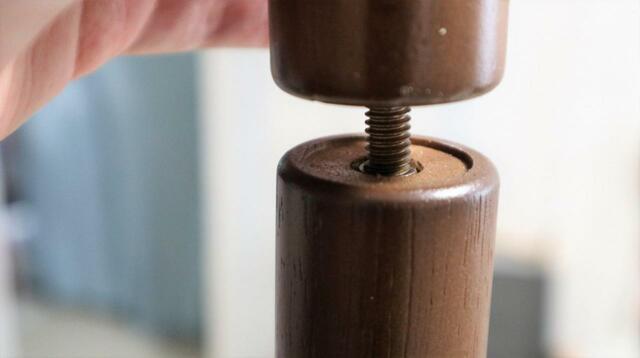 【ニトリ ポールハンガー】主軸3つをひたすらねじねじ