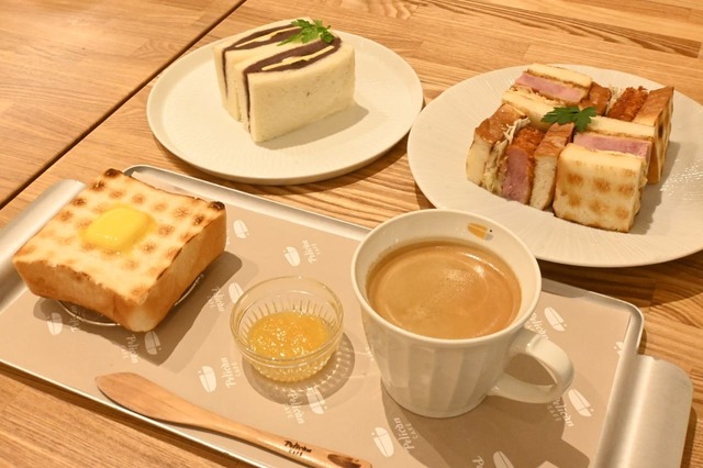 【ペリカンカフェ 麻布台ヒルズ店】いろいろ頼んでシェアしても楽しそう!