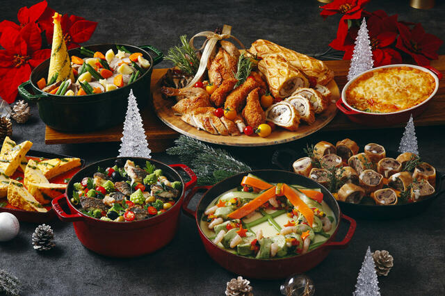 「CHEF’S GIFT クリスマスランチ&ディナーブッフェ」<期間:2025年11月10日~12月25日>【インターコンチネンタル 東京ベイで“ローストチキン”や“ターキーのパイ包み”が楽しめる「CHEF’S GIFT クリスマスランチ&ディナーブッフェ」開催!】