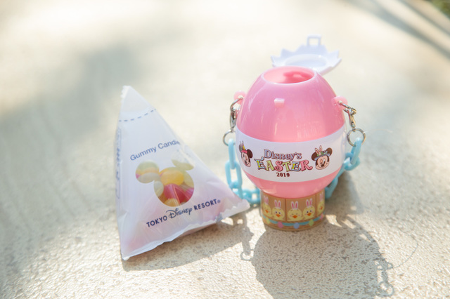 グミキャンディー、ミニスナックケース付き ¥800