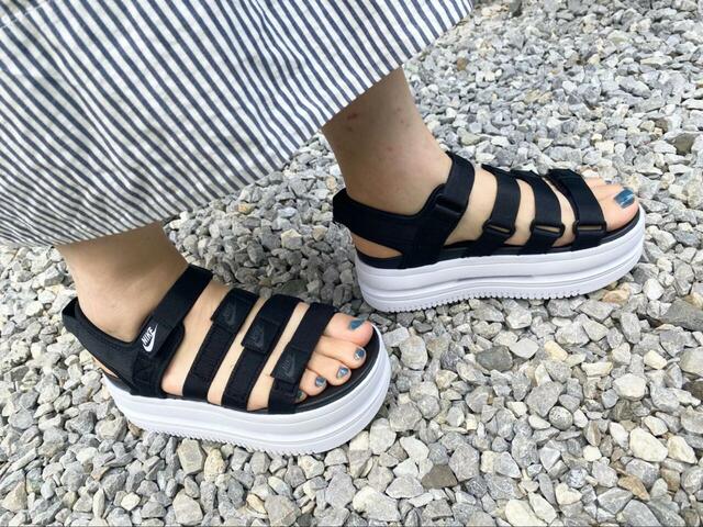 【NIKE ICON CLASSIC】公園への散歩や買い物で2時間ほど歩いても快適!厚底であることを忘れるほど自然に歩けました