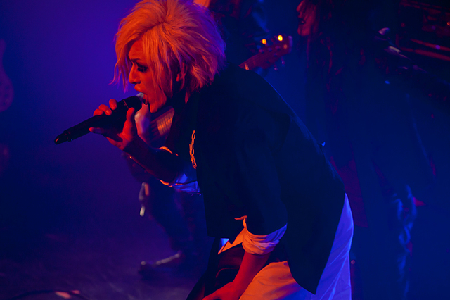 featuring16（MC／Vo）