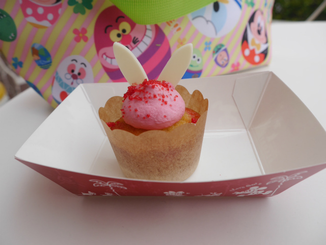 19　フィナンシェ（単品）／東京ディズニーランド「ディズニー・イースター2015」©Disney