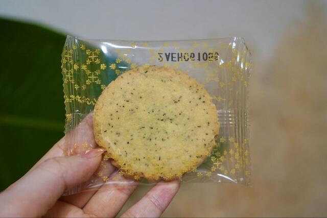 【ステラおばさんのクッキーオンラインストア】”紅茶”はアールグレイの風味が広がるので紅茶好きにぴったりのクッキーです。