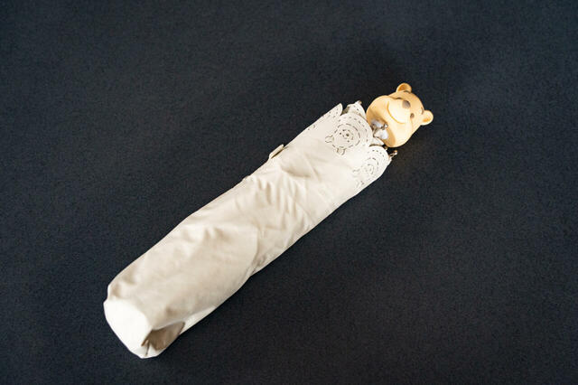 プーさん 折りたたみ傘 晴雨兼用 SHINY DAY 4,200円