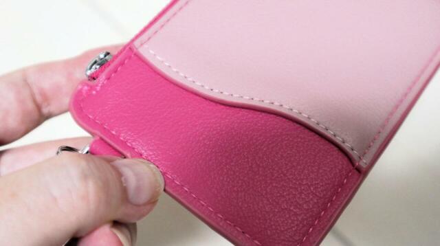 【3COINS バイカラーフラグメントケース】波型の部分は縫い付けなので、カードは入りません 