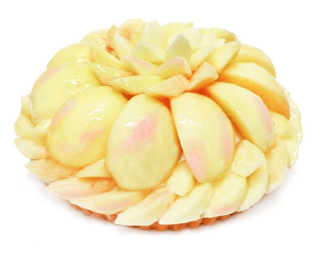 山梨県笛吹産「富士山の彩」のケーキ