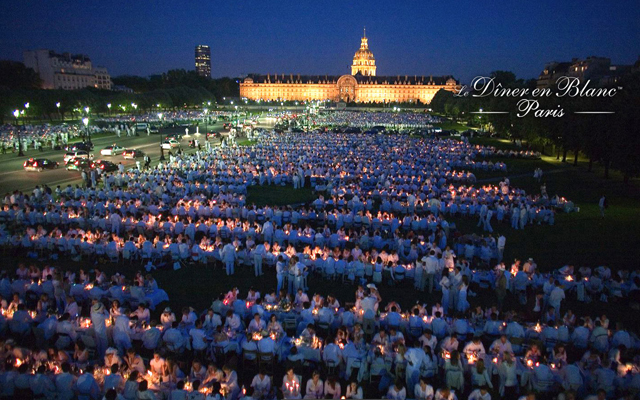 超優雅な“白”で統一されたパーティー「ディネ・アン・ブラン」
