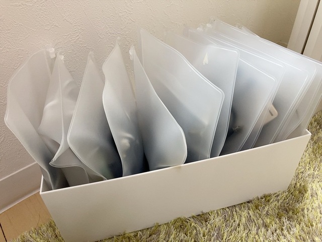 【無印良品 EVAケース・ファスナー付B6】コードが絡む心配もなくなり便利に