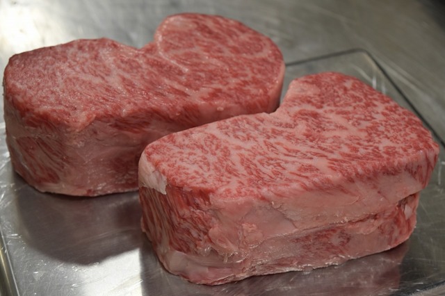 澤井牧場の肉もエアーズロック