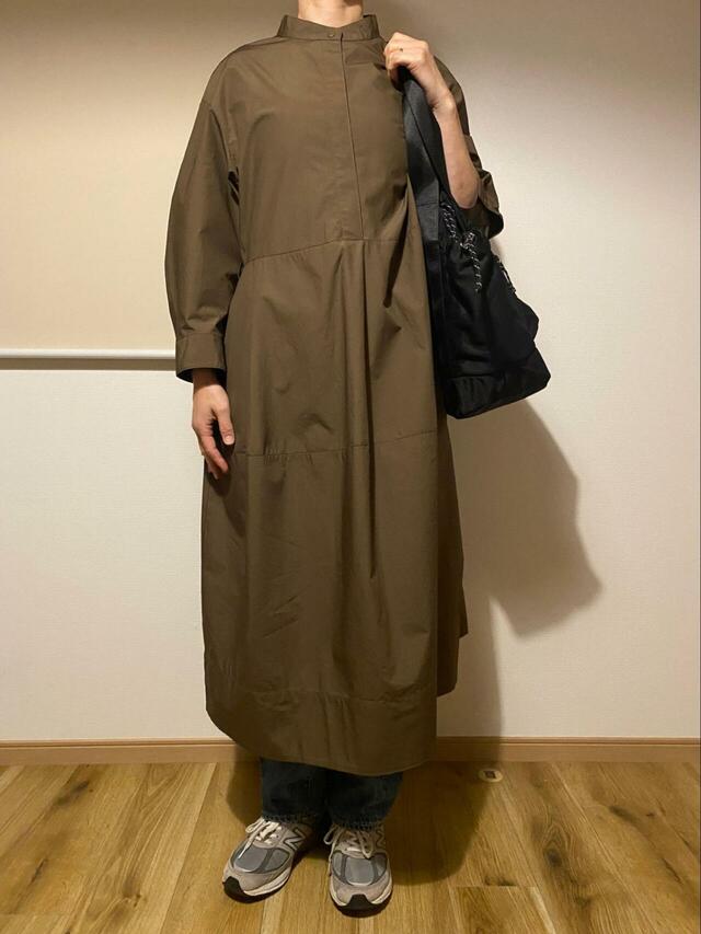 【UNIQLO:C コットンボリュームスリーブワンピース】ベルトを外して着るのもおすすめ！カジュアルにもキレイめにも振れます