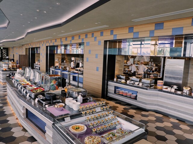 【東京ベイ東急ホテル】2階のレストラン「コーラル テーブル」でのブッフェ